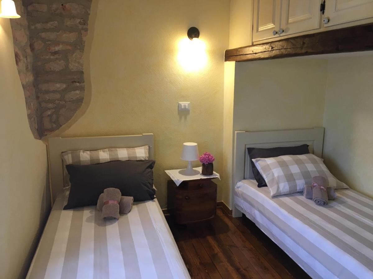 Appartment Hacienda Monica Umago Esterno foto