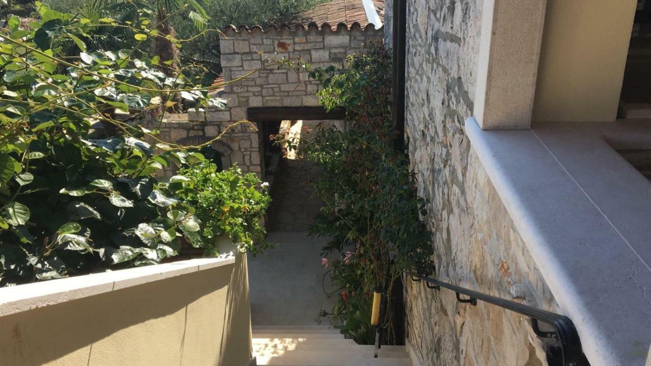 Appartment Hacienda Monica Umago Esterno foto