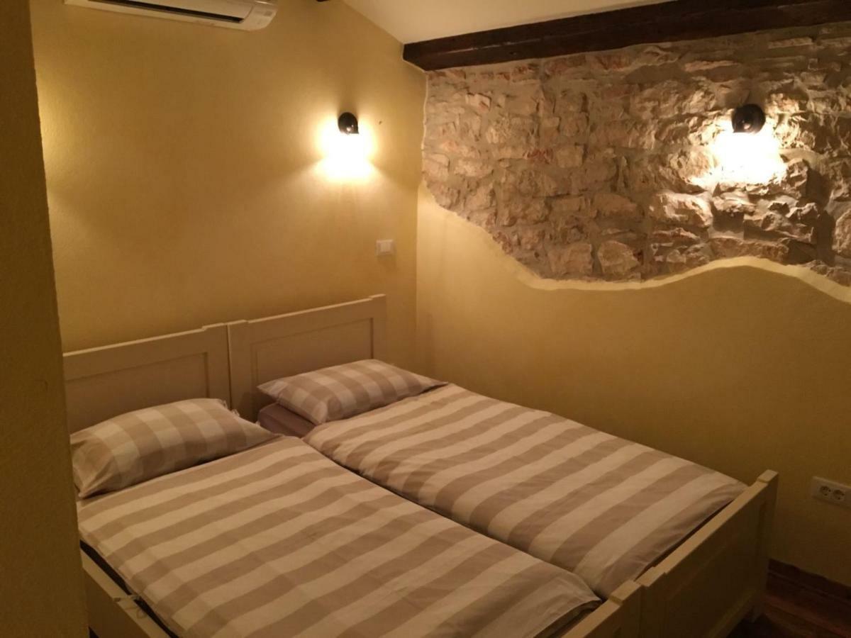 Appartment Hacienda Monica Umago Esterno foto
